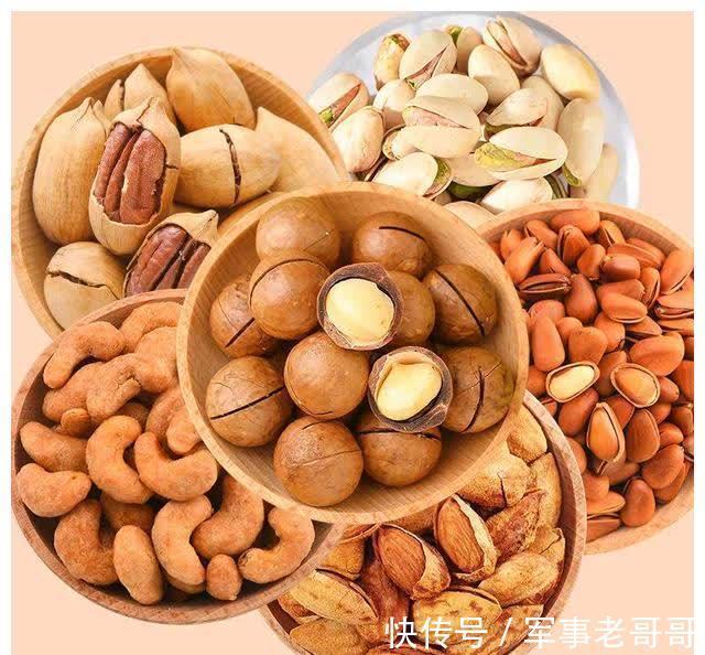 蓝莓|寒冬腊月记得给孩子吃8种食材,价格不高,营养丰富,增强免疫力