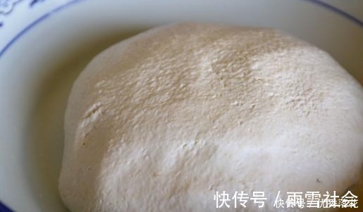 吃法|苹果别再直接吃,和鸡蛋一起做成饼,营养美味好消化,儿子最爱吃!
