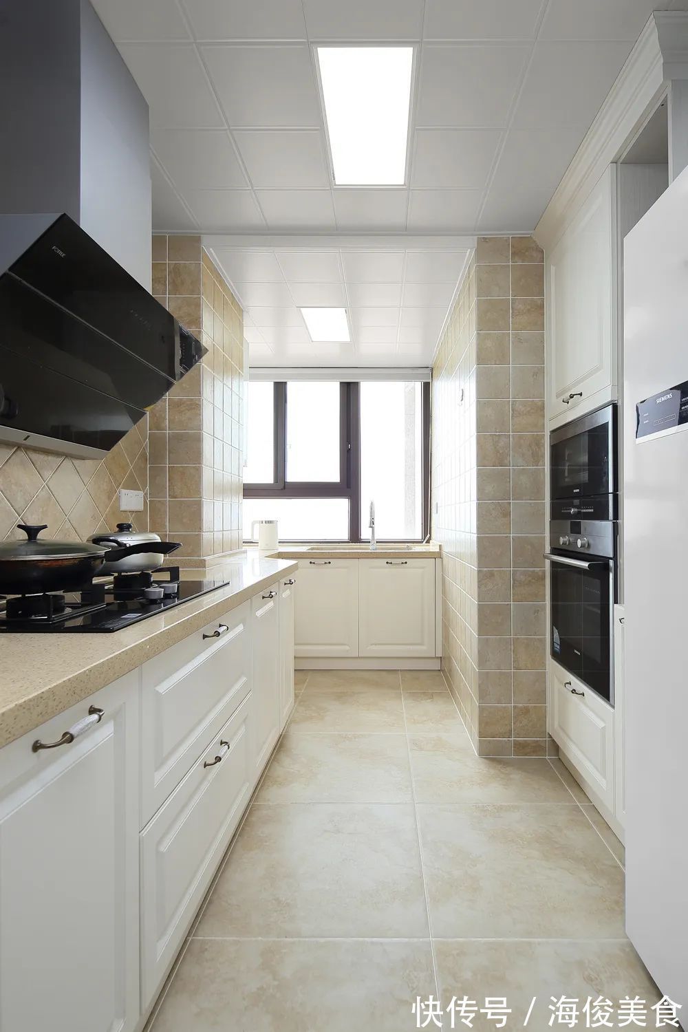 深木色|127㎡现代美式,安静优雅的空间,成熟+浪漫的布置,稳重舒适