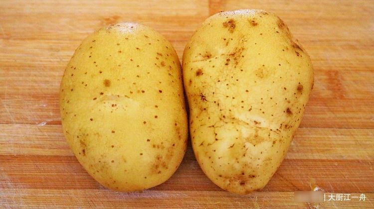 天冷后要多吃土豆,分享土豆的8种做法,煎炒拌炸样样有,真解馋