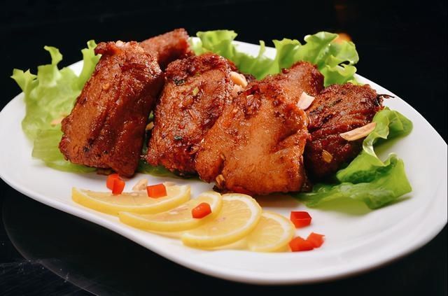 野草|农村一种“香茅草”,以前人们把当它害草,殊不知煮肉可回味提鲜