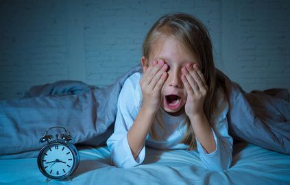 初中生|最新“儿童睡眠时间表”来了,孩子晚睡伤脑伤身,家长要心中有数