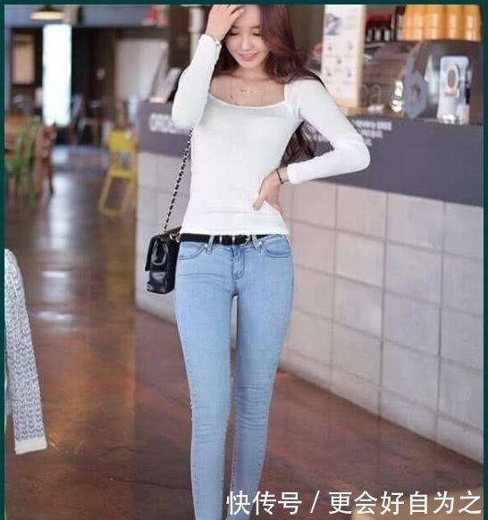 牛仔裤|百搭的牛仔裤，展现一种青春无限好的感觉，还永不落伍