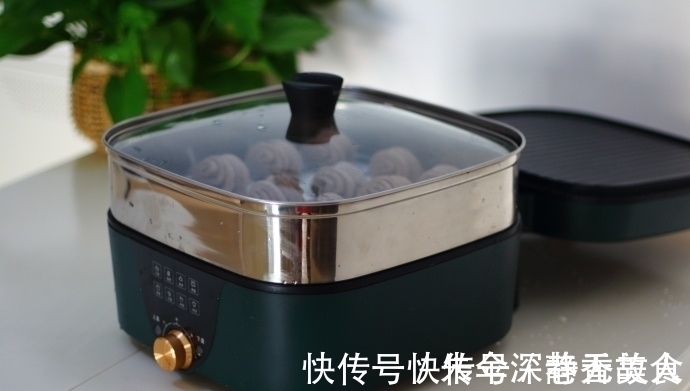 只需一根筷子,轻松做出层次分明,松软香甜的花卷,家人特爱吃