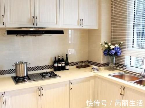 管道|下水道被油污堵住,不要用热水冲,用1个小妙招几分钟就恢复通畅