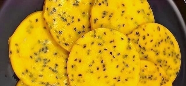 南瓜这样做,好吃又营养,我家隔三差五做,儿子每次吃8个都不够