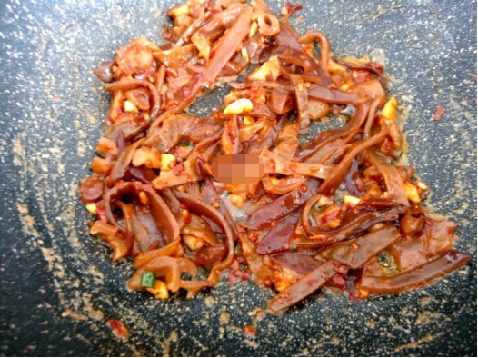 这菜比鱼香肉丝还要好吃10倍，每次家里做，家人总抱怨饭不够吃！