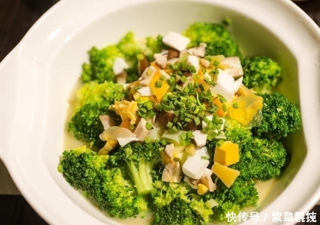 常吃8种食物,女人不用敷面膜也能年轻15岁!不仅省钱还省时间