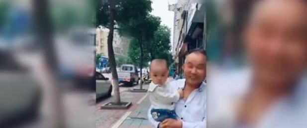 我是谁|1岁的宝宝被姥爷抱走断奶,之后妈妈去接,宝宝不愿相认