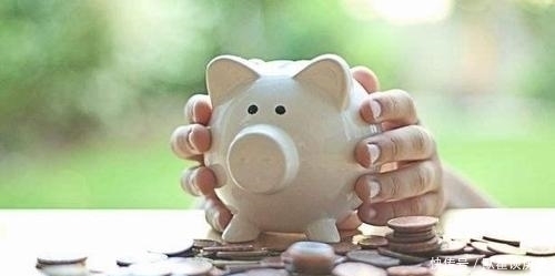 穷家庭满脑子只有父母?非也,只是教育中缺少家庭向社会的过渡