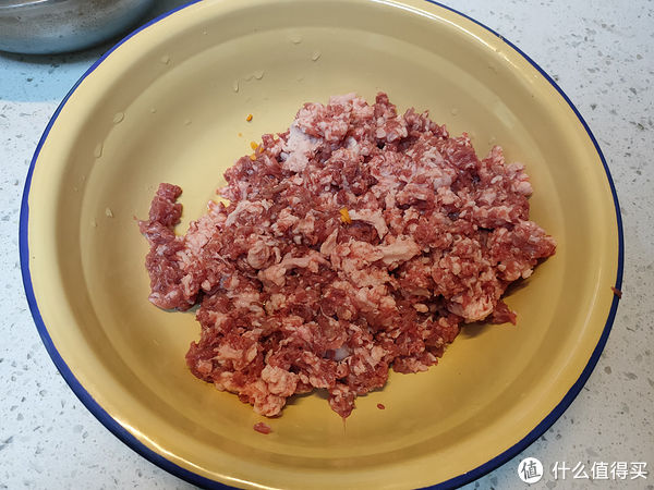 牛肉包子这样做，表皮暄软馅料香，真不错