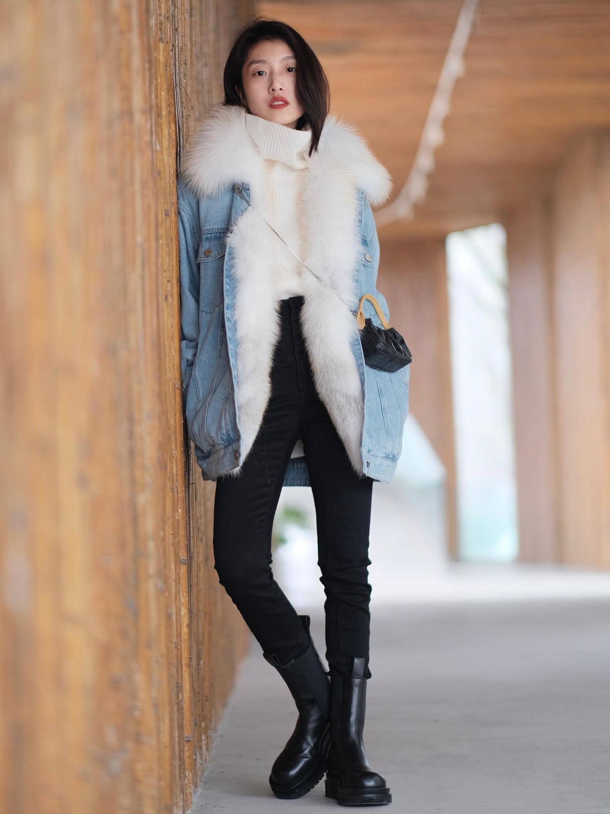 休闲感|牛仔外套也能穿出贵气感,这些搭配保暖舒适又洋气,谁穿谁美