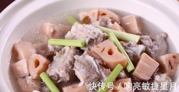 炖排骨|排骨焯水会变柴如何正确做以下这种做法,焯水不柴又美味!