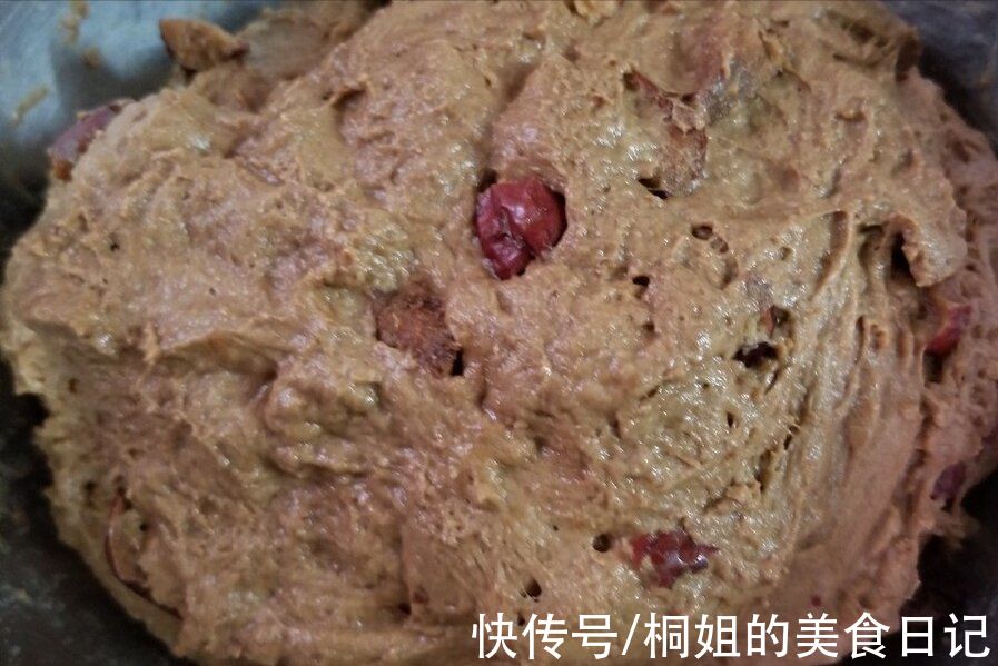 做红糖开花馒头,记住2个要点,保证个个开花,暄软蓬松又香甜