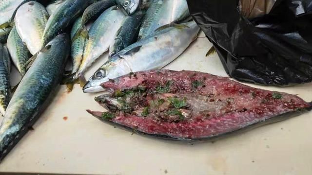 腌腊鱼，最忌讳直接晒，记住5要点，鱼肉紧实香味足，耐放不发霉