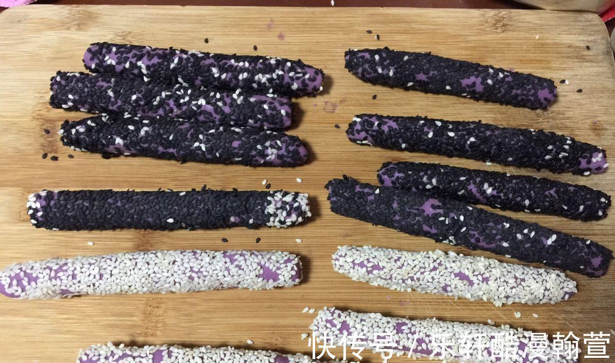美味|紫薯营养丰富，搭配满满的芝麻，炸出美味的小吃