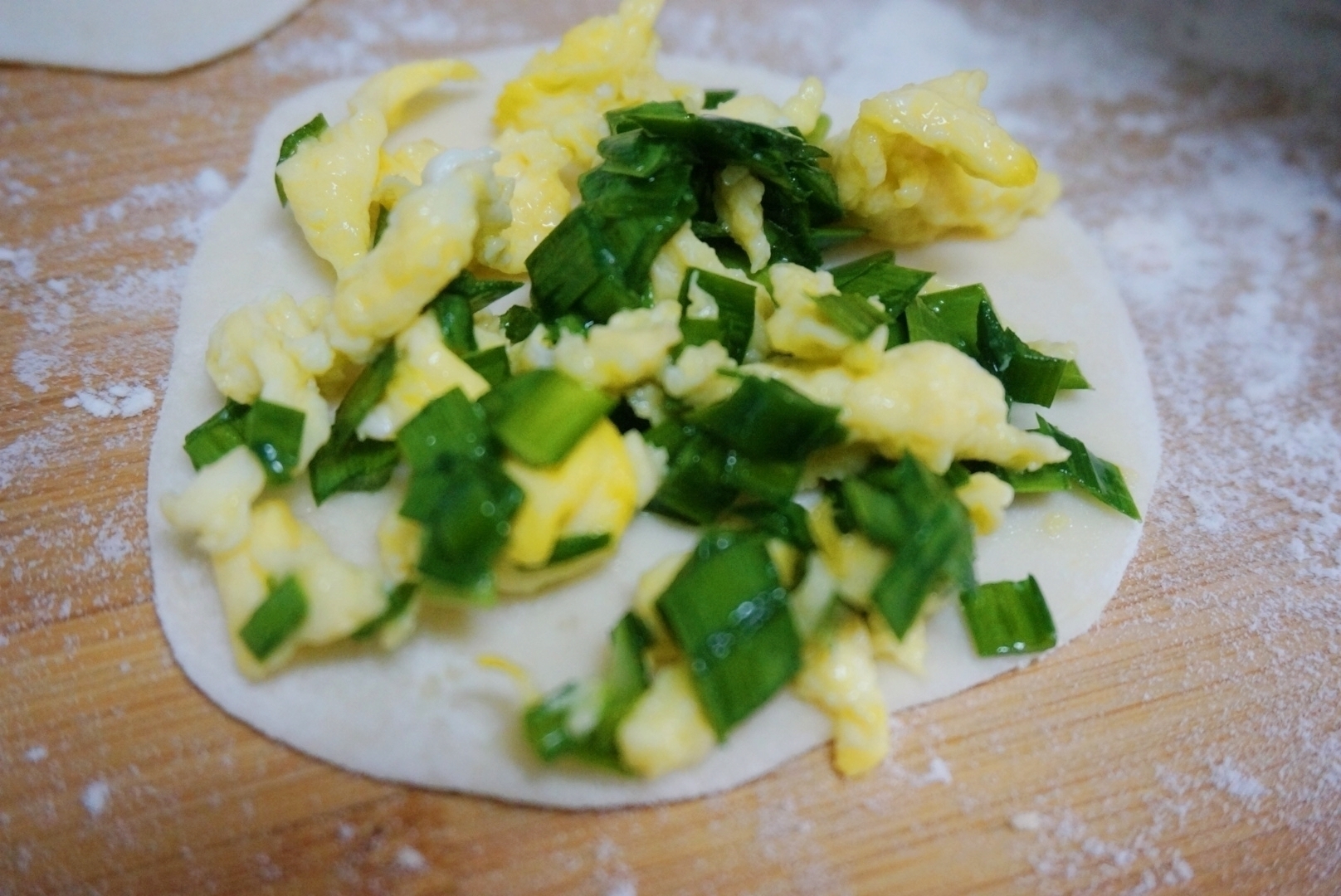 这个馅饼百吃不厌,皮不发硬,馅不流汤,方法简单没得说!