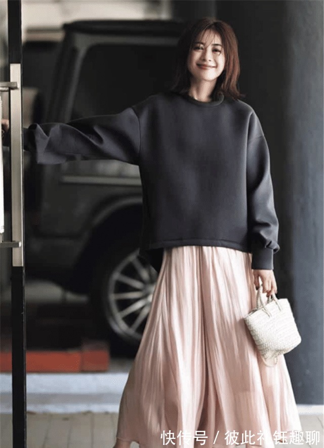 风衣|今年终于不流行穿“风衣”了!这才是秋天正确的打开方式,真气质