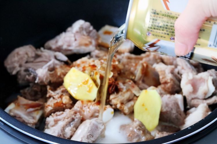 家庭版糖醋排骨，基本没难度，软烂可口吃不腻