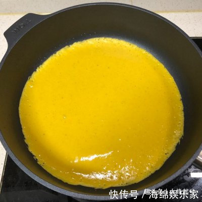 烤南瓜|奶香南瓜鸡蛋饼的懒人做法，简单美味