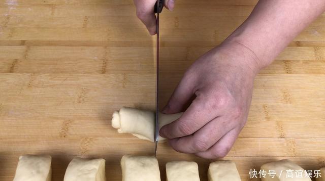 电饭锅版蜂蜜小面包,不放一滴水蓬松暄软,我们全家人都爱吃