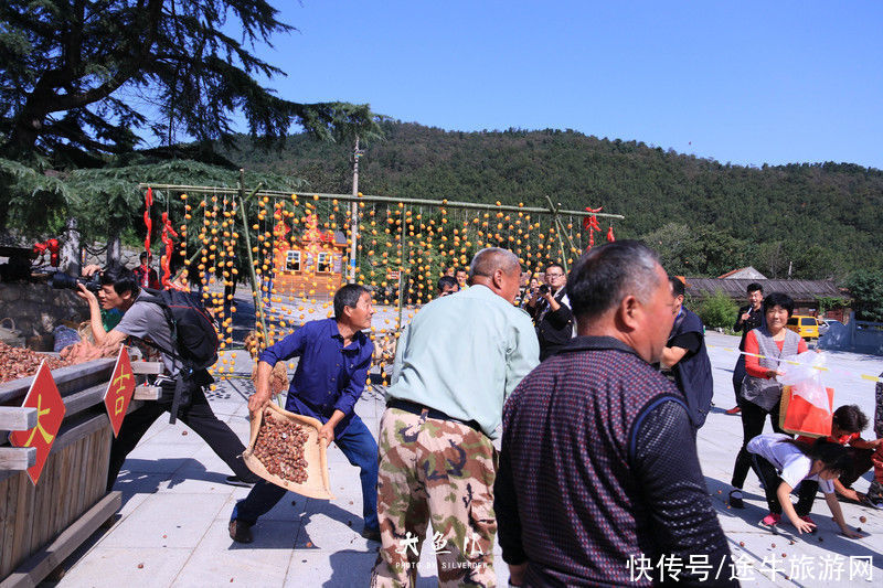 玻璃桥|落日余晖，一颦一笑染尽迷人秋色，遇见古老神秘之国—沂蒙山