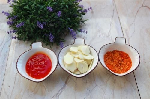 实惠|周末午餐,给老婆做的东北烤肉,解馋又实惠,比烤肉店吃着过瘾