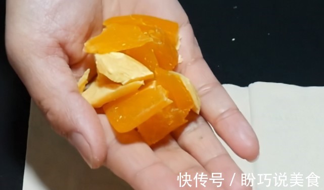 用剩下的肥皂头别扔了，放在塑料瓶里特别“值钱”，学会受用一生