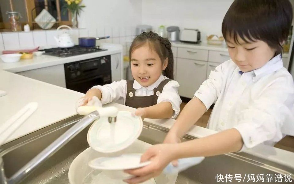 规矩|给孩子立规矩有最佳时机，太早太晚都没用，小心孩子越教越熊