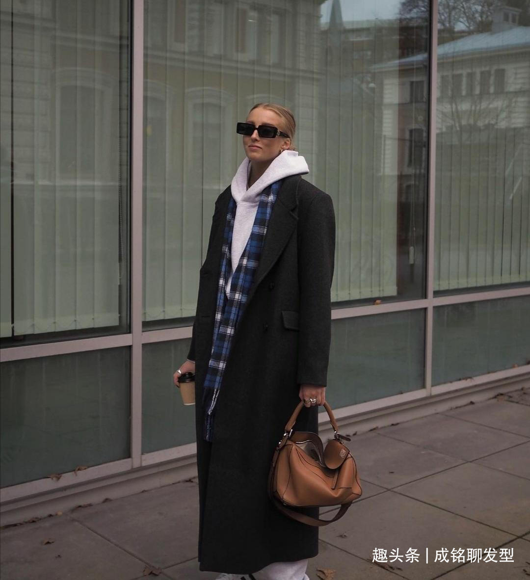 黑色 不懂配色穿衣很难高级,这三个快捷的配色方案,穿搭简单不费时