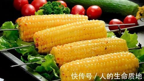 蓝莓|人到中年想长寿,要坚持吃3种食物,促进人体新陈代谢,早吃早好