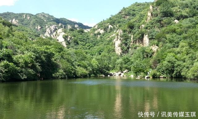 河南一大型景区走红，西湖美景惨变“牧场”，游客：确定是景区？