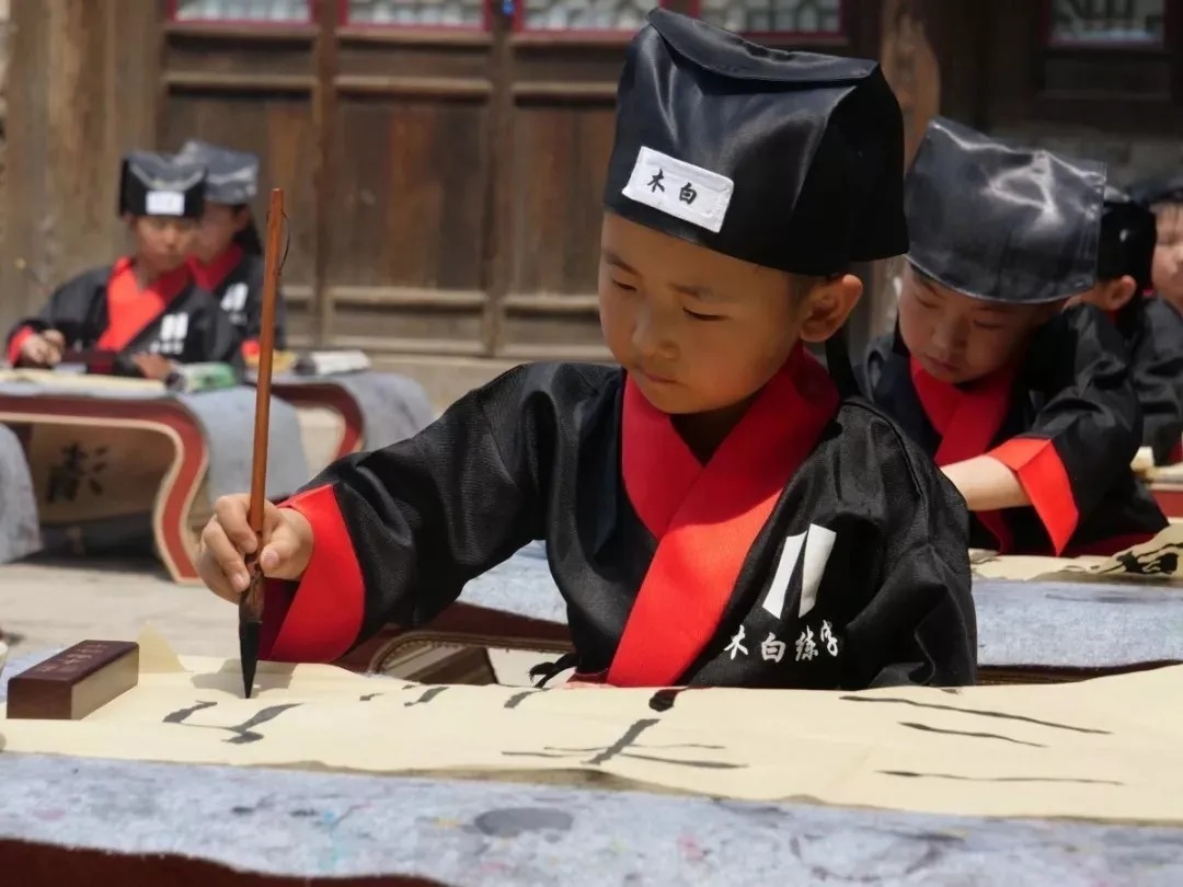 5岁小朋友书写堪比“印刷体”,怎么练出来的?