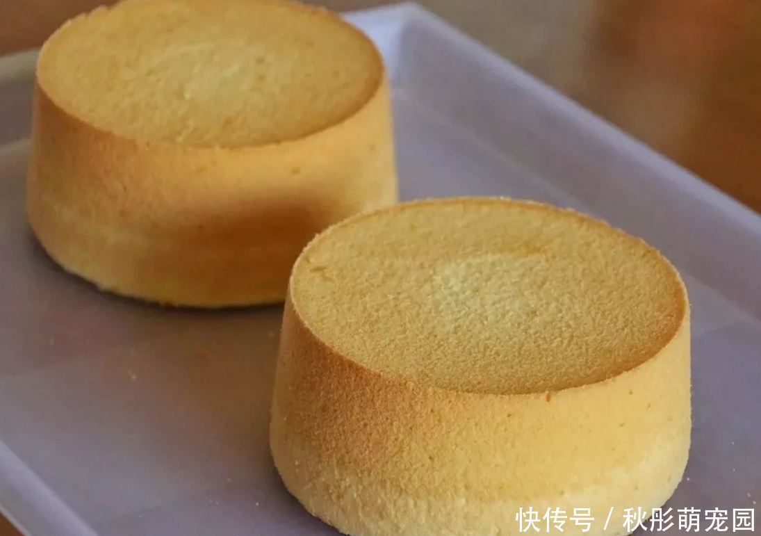 想吃蛋糕不用买，不用烤箱，出锅后口感细腻，松软香甜！
