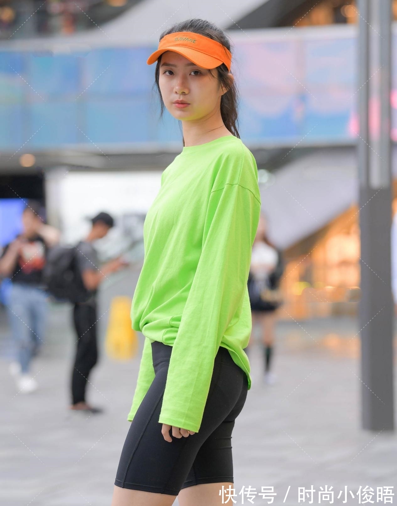 链条包 高个子女生,用五分裤搭配出又帅又A的感觉