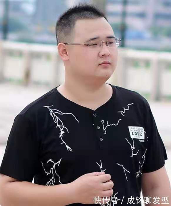 优点|为啥理发师都喜欢理“两边剪短”的发型?有三个优点,建议了解下