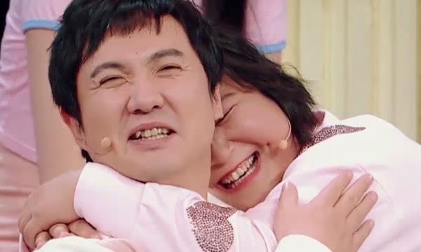 王牌对王牌华晨宇出场时,谁留意到节目组特效了请自行加鸡腿