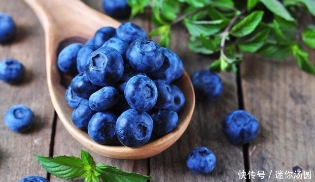 難怪藍莓賣那么貴,這么多的功效與作用,真是物有所值啊!