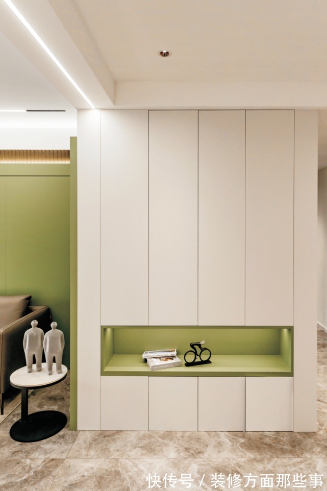 玄关|130㎡现代简约森系住宅,依旧保留着烟火气