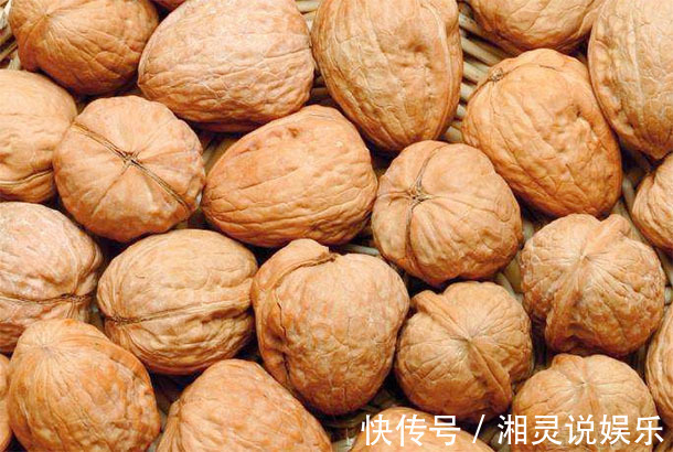 分心木|核桃什么时间吃最健康老中医吃对助“长寿”,吃错反“折寿”