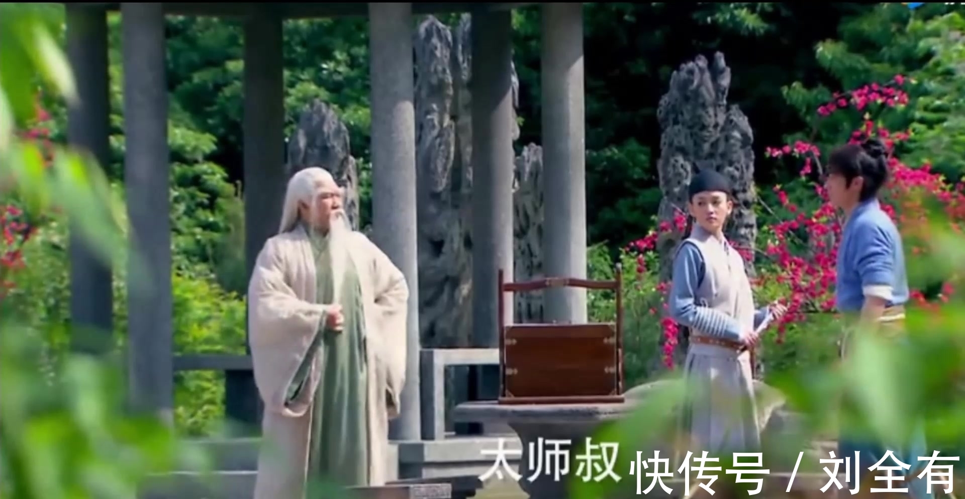 华山派|金庸笔下最憋屈的高手,武功天下无敌,却躲在仇家后山,终生未复仇