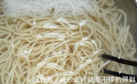 香浓|炒面的家常做法，大厨分享的关键步骤，比大排档的味道更香浓