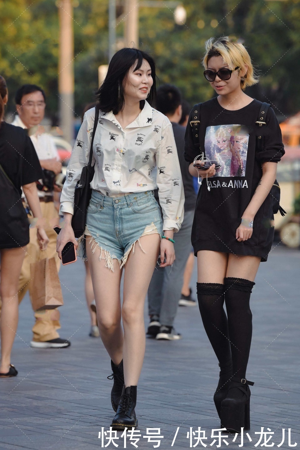 设计感十足的牛仔裤,高级时尚,塑造个人风格