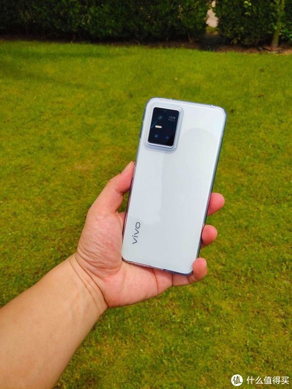 蓝厂|超轻薄自拍手机体验--vivo S10 Pro