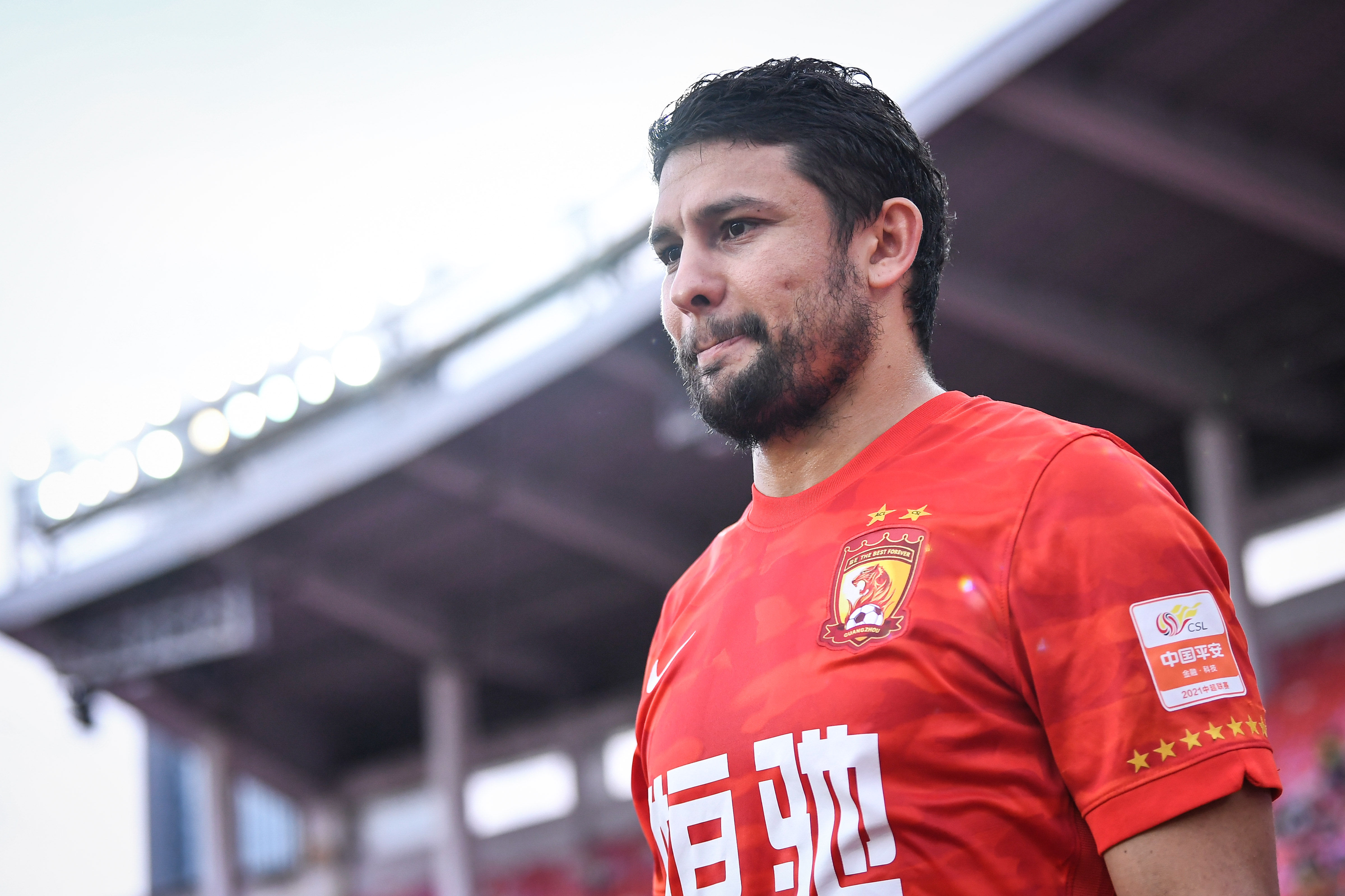 艾克森|主持人陳寧：艾克森本已定回巴西機(jī)票，俱樂部仍在全力挽留