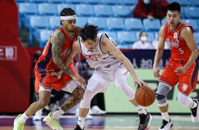 cctv5|CCTV5直播!NBA名将上演首秀,郭士强斗法刘维伟,要终结浙江不败