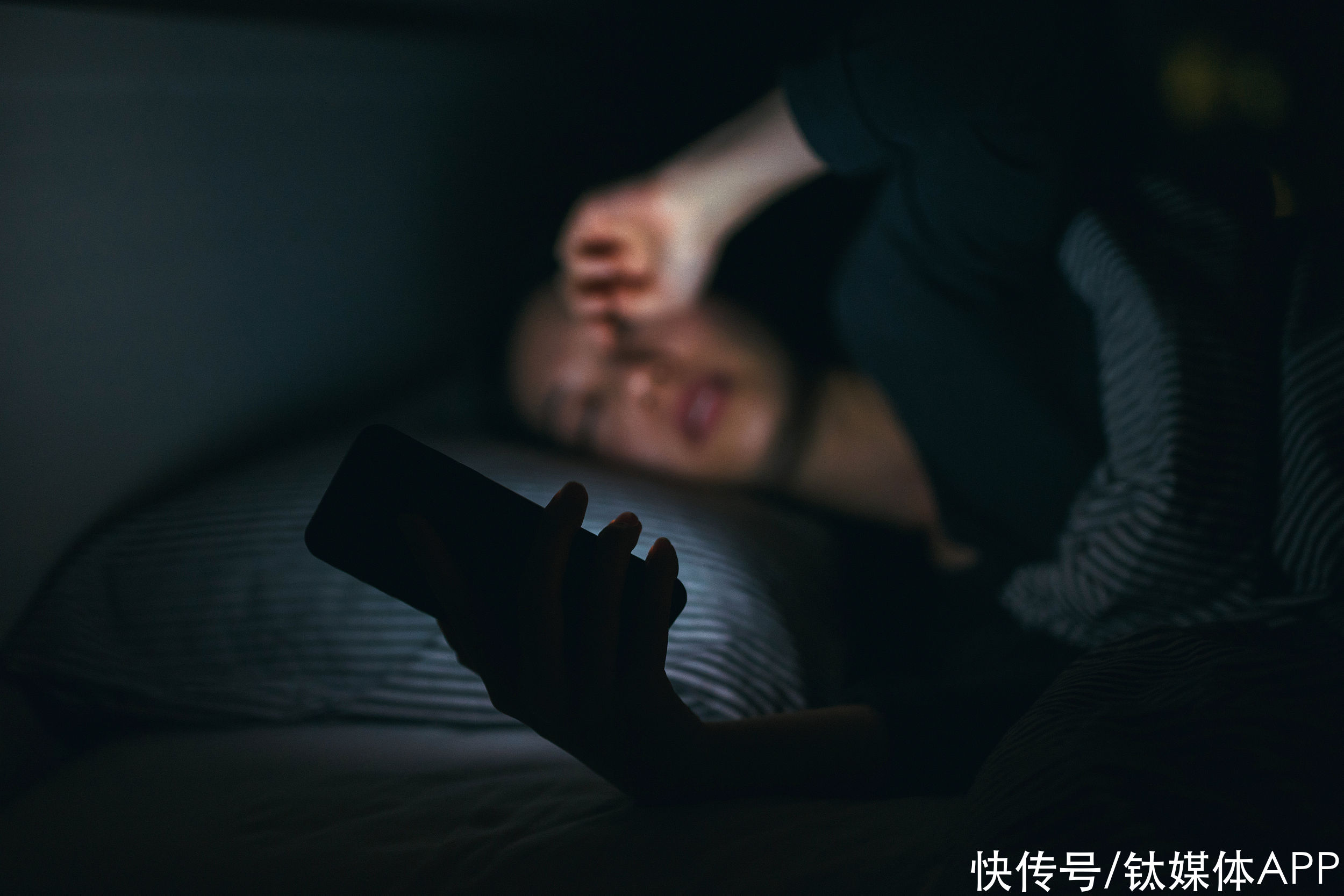 行为|当代“夜猫子”熬夜行为洞察