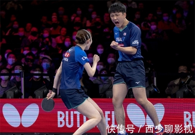 张本智和|张本智和有风度!鼓掌祝贺王楚钦夺冠,日本美女崇拜小王眼神放光