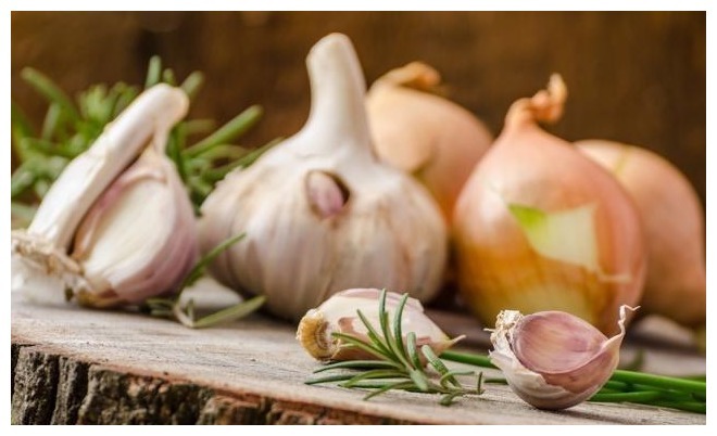 胰岛素|血糖高的人,不妨试试大蒜泡“它”,或许帮你“省下”胰岛素