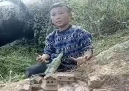 高楼大厦|9岁男孩喜欢玩泥巴,爸爸网上晒出儿子的杰作,网友:鬼斧神工!